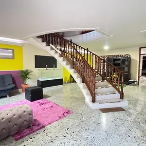 https://home-colors-comodas-habitaciones-estadio.colombiamedellinhotels.com