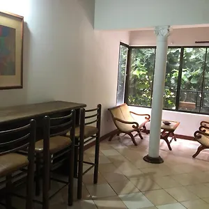 https://apartamento-cerca-a-estacion-metro-estadio-050031.colombiamedellinhotels.com